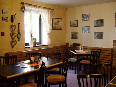 Penzion a Restaurace Na Jízdárně